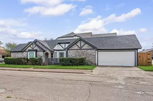 2224 Brigadoon Ct, Arlington, TX 76013 - Photo 2