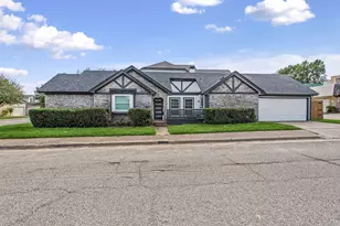 2224 Brigadoon Ct, Arlington, TX 76013 - Photo 1
