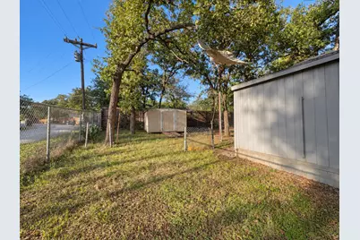 632 Cumberland Trail, Valley View, TX 76272 - Photo 12