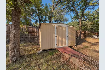 632 Cumberland Trail, Valley View, TX 76272 - Photo 14