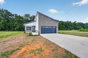 102 Shadywood Rd, Trinidad, TX 75163 - Photo 2