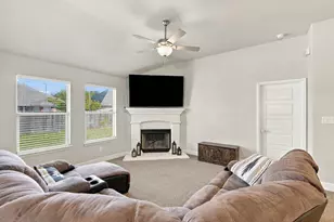 425 Stoneridge Dr, Hillsboro, TX 76645 - Photo 6