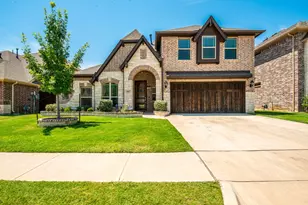 505 Livia St, Burleson, TX 76028 - Photo 2