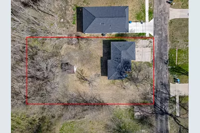 1112 Marshall Street, Greenville, TX 75401 - Photo 12