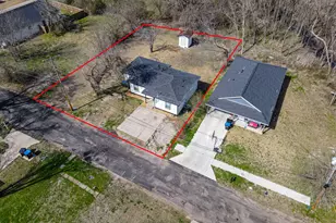 1112 Marshall St, Greenville, TX 75401 - Photo 10