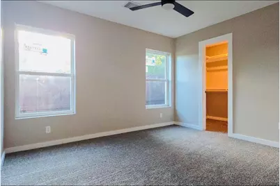 2821 Avenue L, Fort Worth, TX 76105 - Photo 8