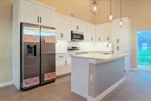 2821 Avenue L, Fort Worth, TX 76105 - Photo 2