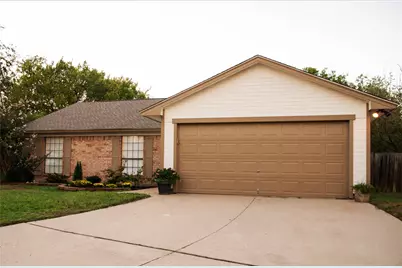 1110 W Cozby Court W, Benbrook, TX 76126 - Photo 1