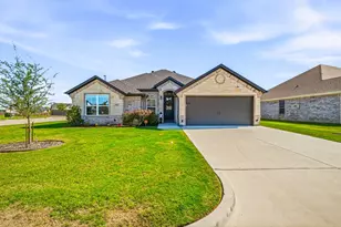 601 Violet Dr, Tolar, TX 76476 - Photo 2