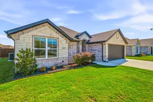 601 Violet Dr, Tolar, TX 76476 - Photo 4