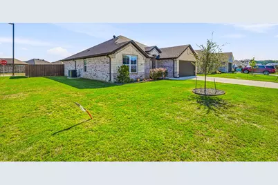 601 Violet Drive, Tolar, TX 76476 - Photo 6