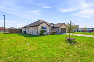 601 Violet Dr, Tolar, TX 76476 - Photo 6