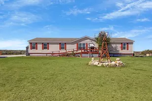 9217 Montana St, Joshua, TX 76058 - Photo 2
