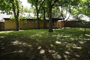 2701 Meadow Creek Dr, Bedford, TX 76021 - Photo 16