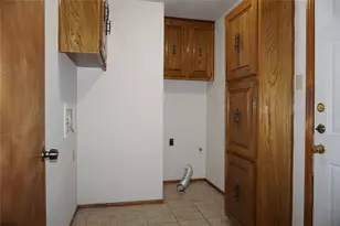 2701 Meadow Creek Dr, Bedford, TX 76021 - Photo 14