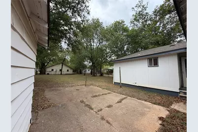 117 Moon Street, Cleburne, TX 76033 - Photo 18