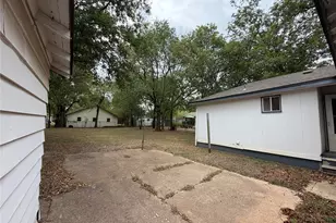 117 Moon St, Cleburne, TX 76033 - Photo 18