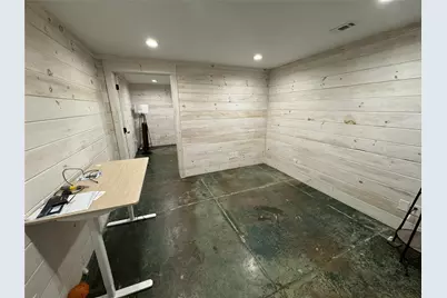 110 S Houston Avenue #E, Denison, TX 75021 - Photo 6