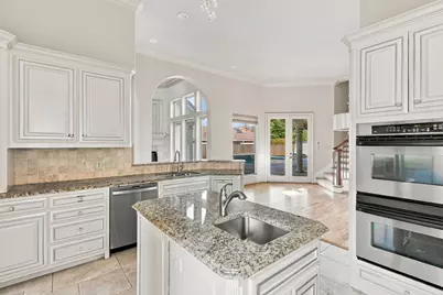 6649 Canyon Oaks Circle, Plano, TX 75024 - Photo 12