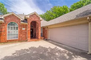 5000 Pointclear Ct, Arlington, TX 76017 - Photo 2