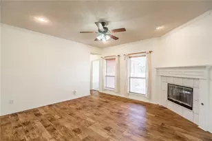 5000 Pointclear Ct, Arlington, TX 76017 - Photo 8