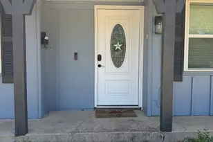 3932 Sun Valley Ct, Irving, TX 75062 - Photo 2
