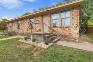 701 W Hull St, Denison, TX 75020 - Photo 1