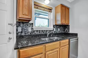 7705 Meadow Park Dr, Dallas, TX 75230 - Photo 8