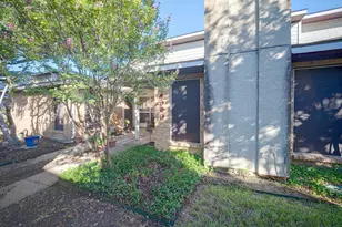 4909 Oak Bluff, Mesquite, TX 75150 - Photo 2