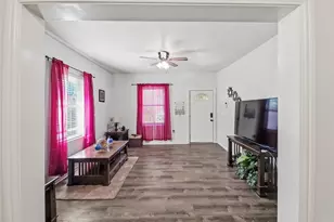 1328 Elmwood Ave, Fort Worth, TX 76104 - Photo 4