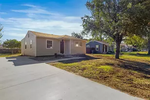 715 Scott Dr, Arlington, TX 76012 - Photo 2