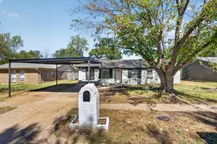 14910 Marsha Dr, Balch Springs, TX 75180 - Photo 4