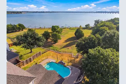 4102 Stone Haven Drive, Garland, TX 75043 - Photo 2
