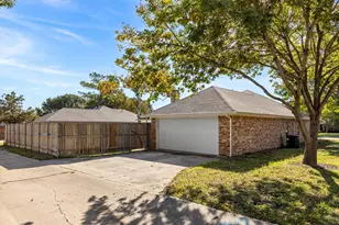 2101 Covered Wagon Dr, Plano, TX 75074 - Photo 30
