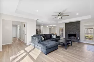 2101 Covered Wagon Dr, Plano, TX 75074 - Photo 2