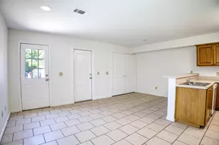 1708 S Waco St, Van Alstyne, TX 75495 - Photo 4