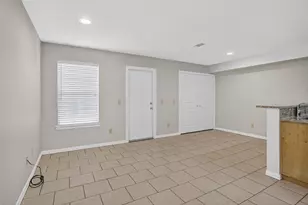 1712 S Waco St, Van Alstyne, TX 75495 - Photo 8