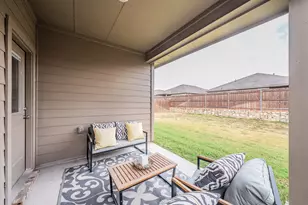 737 Blackhorse Trl, Fort Worth, TX 76247 - Photo 36