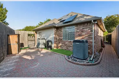 4013 Bobbin Lane, Addison, TX 75001 - Photo 32