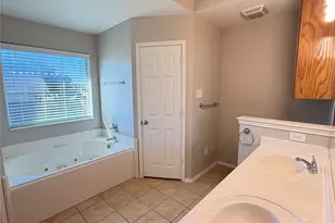 5932 Highcrest Dr, Watauga, TX 76148 - Photo 4