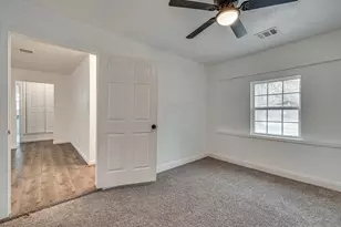 2110 Aggie Dr, Grand Prairie, TX 75051 - Photo 6