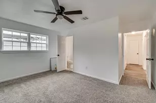 2110 Aggie Dr, Grand Prairie, TX 75051 - Photo 22
