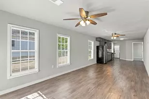 3301 N 23rd St, Waco, TX 76708 - Photo 4