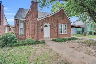 721 W Chambers St, Cleburne, TX 76033 - Photo 1
