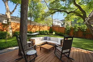 6866 Burwood Ln, Dallas, TX 75214 - Photo 30