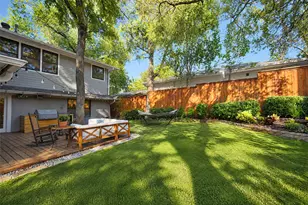 6866 Burwood Ln, Dallas, TX 75214 - Photo 34