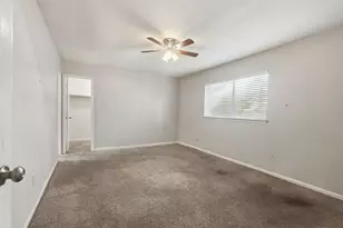 4912 Sandalwood Ln, Arlington, TX 76017 - Photo 16