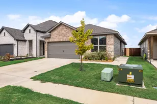 1652 Edgeway Dr, Aubrey, TX 76227 - Photo 4