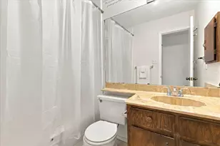 844 Woodrock Dr, Dallas, TX 75217 - Photo 20