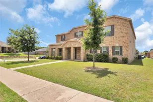 728 Snapdragon Ln, DeSoto, TX 75115 - Photo 2